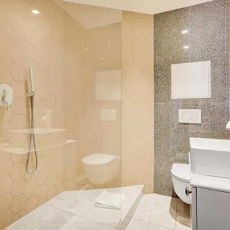 Absolute Comfort & Serenity For 6p Near The Marais *